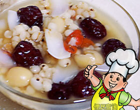 莲枣薏仁粥的做法