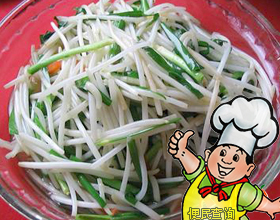 豆芽拌韭菜的做法