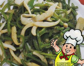 青椒墨鱼丝的做法