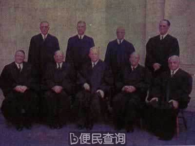 美国最高法院宣布废除黑白分校制