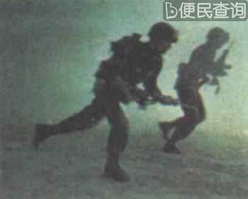 英阿为争夺福克兰群岛爆发大海战