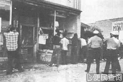 种族骚乱蹂躏着美国各大城市