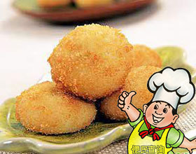 炸土豆饼的做法