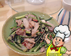 腊肉炒菜薹