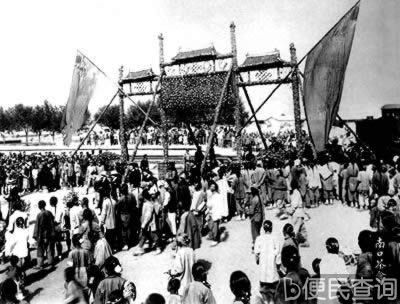 中国设计的第一条铁路通车