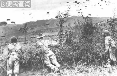 法国伞兵部队在老挝边境着陆
