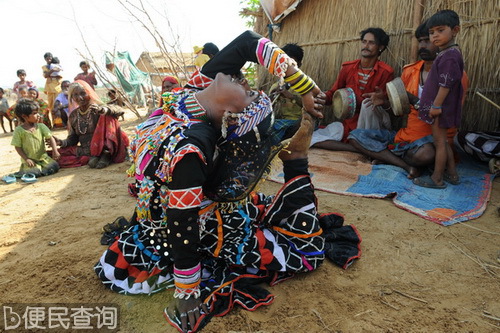 法国政府驱逐近百吉卜赛人