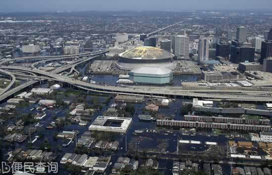 “卡特里娜”飓风袭击美国